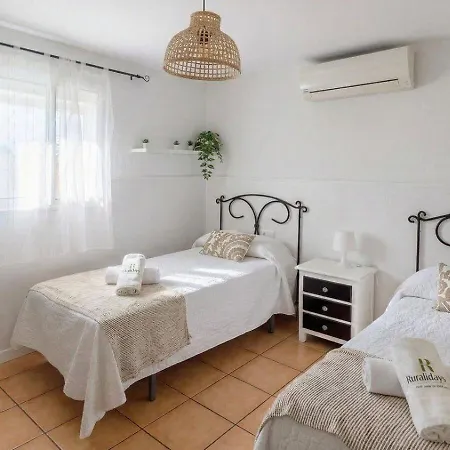 Casa Maria De Velez By Ruralidays וילה